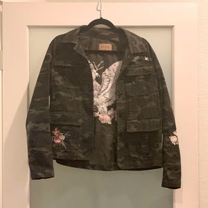 Camouflage embroidered jacket